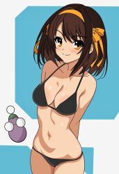 1girl arms_behind_back artist_logo bikini black_bikini breasts brown_eyes brown_hair cleavage closed_mouth cowboy_shot hairband highres logo looking_at_viewer medium_breasts medium_hair navel orange_hairband smile solo stomach suzumiya_haruhi suzumiya_haruhi_no_yuuutsu swimsuit yuiyu_ki