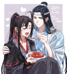 2boys :d ahoge bishounen black_hair black_hanfu blush chinese_clothes closed_eyes closed_mouth collarbone couple dated feeding food hair_between_eyes hair_bun hair_ribbon hand_on_another&#039;s_shoulder hanfu headband heart heart_ahoge high_ponytail holding holding_food holding_plate holding_spoon kimako_(kimako_8) lan_wangji long_hair long_sleeves looking_at_another male_focus modao_zushi multiple_boys open_mouth plate ponytail red_ribbon ribbon robe sidelocks simple_background single_hair_bun sitting sleeves_past_wrists smile spoon topknot twitter_username watermark wei_wuxian white_hanfu white_headband wide_sleeves xiao_guan_(headdress) yaoi yellow_eyes