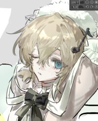 1girl arms_up black_bow black_bowtie blonde_hair bow bowtie dress fur_hat hair_between_eyes hat long_hair long_sleeves looking_at_viewer musical_note one_eye_closed original parted_lips qyzhiaiyisheng simple_background solo upper_body