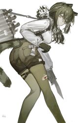 1girl animal_ears arknights ass bag belt blood breasts brown_gloves brown_hair brown_pantyhose brown_shorts collared_shirt cuts expressionless feet_out_of_frame from_behind gloves hair_between_eyes highres holding holding_knife injury knife leaning_forward long_sidelocks long_sleeves looking_at_viewer looking_back lunifish medium_breasts pantyhose pantyhose_under_shorts ponytail raccoon_ears raccoon_girl raccoon_tail robin_(arknights) shirt shorts shoulder_bag sidelocks simple_background sketch solo tail thigh_belt thigh_strap thighs torn_clothes torn_pantyhose white_background white_shirt yellow_eyes