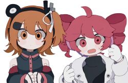 2girls a.i._voice adachi_rei adachi_rei_(cosplay) agyo_(ikayaki5252) bare_shoulders black_sleeves cosplay costume_switch detached_sleeves double-parted_bangs drawstring drill_hair gloves hair_between_eyes headlamp headset jacket kasane_teto kasane_teto_(cosplay) kasane_teto_(utau) long_sleeves looking_at_viewer multiple_girls no_nose one_side_up open_mouth orange_eyes orange_hair pink_eyes pink_hair radio_antenna red_trim ribbon short_hair simple_background turtleneck twin_drills utau white_background white_gloves white_jacket white_ribbon