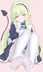 1girl apron aqua_bow aqua_bowtie blue_archive blush bow bowtie closed_mouth demon_tail gloves green_hair green_halo halo highres hikari_(blue_archive) long_hair maid maid_headdress on_ura358 pantyhose pink_background sidelocks simple_background solo tail white_apron white_gloves white_pantyhose yellow_eyes
