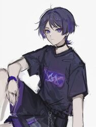 1boy alternate_costume arm_at_side arm_on_thigh arm_support black_choker black_shirt black_shorts black_sleeves blunt_ends casual chain choker closed_mouth contemporary ear_piercing earrings expressionless eyeliner eyeshadow genshin_impact highres jewelry knee_up looking_at_viewer makeup male_focus o-ring piercing purple_eyes purple_hair red_eyeliner red_eyeshadow scaramouche_(genshin_impact) sgm618 shirt short_sleeves shorts sitting sketch solo tsurime twitter_username white_background