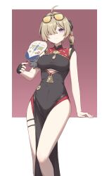 1girl absurdres ahoge artist_logo artist_name bare_legs black_dress black_gloves blonde_hair border breasts china_dress chinese_clothes closed_mouth commentary_request cowboy_shot cutout_above_navel dress eyes_visible_through_hair eyewear_on_head fingerless_gloves gloves hair_intakes hair_over_one_eye hand_fan hand_up headgear highres holding holding_fan large_breasts legs logo looking_at_viewer luyue pelvic_curtain purple_eyes red_background short_hair single_fingerless_glove smile solo sunglasses sweety_(zenless_zone_zero) thighs tinted_eyewear tuanshan white_border yellow-tinted_eyewear zenless_zone_zero