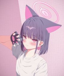 1girl absurdres alternate_costume animal_ears animal_hands black_gloves black_hair blue_archive blush cat_ears cat_girl claw_pose closed_mouth colored_inner_animal_ears colored_inner_hair erierica_(erica) extra_ears fingerless_gloves gloves highres kazusa_(blue_archive) looking_at_viewer multicolored_hair paw_gloves pink_eyes pink_hair shirt short_sleeves smile solo t-shirt two-tone_hair white_shirt
