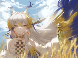 1girl again_nuo arknights artist_name bare_shoulders blonde_hair blue_hair blue_sky closed_mouth cloud day dragon_girl dragon_horns eastern_dragon_horns eyeliner fruit_earrings hair_intakes hand_up highres holding horns jacket long_hair makeup multicolored_hair off_shoulder orange_eyeliner pointy_ears rice_(plant) shirt shu_(arknights) signature sky solo strapless strapless_shirt upper_body white_jacket yellow_hands