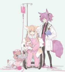 2girls alternate_costume animal_ear_fluff animal_ears arknights artist_name bandaged_hand bandages barefoot bespectacled black_pantyhose black_ribbon black_shirt blonde_hair clipboard closed_mouth coat collared_shirt colored_tips dress_shirt fingernails fox_ears fox_girl fox_tail full_body glasses green_eyes grey_background hair_down hair_ribbon hand_in_pocket hat high_heels holding holding_clipboard holding_stuffed_toy intravenous_drip iv_stand kitsune kyuubi lab_coat long_fingernails long_hair long_sleeves looking_at_viewer morte_(arknights) multicolored_hair multiple_girls multiple_tails nail_polish necktie nurse nurse_cap official_alternate_costume open_clothes open_coat pajamas pants pantyhose pink_necktie pink_pants pink_shirt puffy_long_sleeves puffy_sleeves purple_eyes purple_hair purple_nails purple_shoes purple_skirt red_medicine ribbon shamare_(arknights) shirt shoes short_hair simple_background sitting skirt smile standing stethoscope stuffed_fox stuffed_toy stuffed_wolf suzuran_(arknights) suzuran_(pajamas)_(arknights) tail toes twintails twitter_username two-tone_hair wheelchair white_background white_coat white_hair yarn yarn_ball