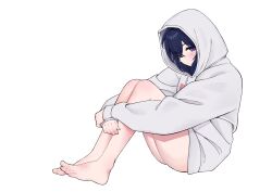 1girl absurdres ass barefoot black_hair blush hair_over_one_eye highres hood hood_up hoodie hugging_own_legs ichinose_uruha ichinose_uruha_(2nd_costume) knees_up lupinus_virtual_games multicolored_hair parted_bangs purple_eyes simple_background sitting solo streaked_hair uwanosora000 virtual_youtuber vspo! white_background white_hoodie