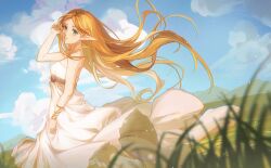 1girl bare_shoulders blonde_hair blue_sky cloud dress eyelashes feet_out_of_frame floating_clothes floating_hair grass green_eyes hand_in_own_hair happy highres hill light_particles long_dress long_hair looking_at_viewer makino_gengetsu mountainous_horizon nintendo parted_lips pleated_dress pointy_ears princess_zelda sidelocks sky smile solo strapless strapless_dress the_legend_of_zelda the_legend_of_zelda:_breath_of_the_wild very_long_hair wavy_hair white_dress wind