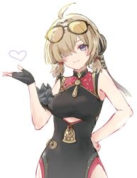 1girl ahoge bare_arms beckoning bell black_dress black_gloves blonde_hair blush breasts china_dress chinese_clothes closed_mouth clothing_cutout coin_(ornament) commentary_request cutout_above_navel dated dress eyewear_on_head fingerless_gloves gloves hair_intakes hair_over_one_eye hair_ribbon hand_on_own_hip heart highres large_breasts looking_at_viewer medium_hair one_eye_covered pelvic_curtain pinocle purple_eyes red_ribbon ribbon short_twintails side_slit simple_background single_fingerless_glove single_glove sleeveless sleeveless_dress smile solo sweety_(zenless_zone_zero) taut_clothes taut_dress tinted_eyewear twintails upper_body white_background yellow-tinted_eyewear zenless_zone_zero