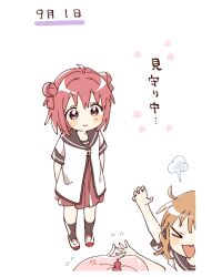 &gt;_&lt; 3girls :d ahoge akaza_akari anger_vein blush_stickers brown_hair brown_sailor_collar brown_socks closed_eyes closed_mouth commentary_request double_bun dress fang flying_sweatdrops hair_bobbles hair_bun hair_ornament highres multiple_girls namori nanamori_school_uniform open_mouth pink_hair pleated_dress purple_eyes red_dress red_hair sailor_collar school_uniform shirt shoes short_hair short_sleeves simple_background skin_fang smile socks standing toshinou_kyouko translation_request white_background white_shirt white_shoes xd yoshikawa_chinatsu yuruyuri