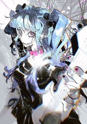 1girl absurdres amemiya_darumi black_dress black_hair blue_hair bow collar commentary dress grey_background guitar hair_bow highres holding holding_guitar holding_instrument instrument long_hair looking_at_viewer makeup multicolored_hair pink_collar pink_eyes pink_nails runny_makeup solo sun_glare symbol-only_commentary the_hundred_line_-last_defense_academy- twintails upper_body voltmeter_f