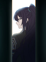 1boy aqua_eyes black_coat black_hair coat eipenor from_behind half_updo highres hong_lu_(project_moon) limbus_company long_hair looking_at_viewer looking_back male_focus pillarboxed project_moon smile solo very_long_hair
