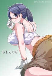 1girl adjusting_eyewear all_fours artist_name black_eyes black_hair breasts brown_shorts feet_out_of_frame glasses gloves gradient_background green_background highres large_breasts looking_at_viewer looking_back midriff minasoko_3000m semi-rimless_eyewear shirt shorts smile solo summer_memories suzuki_(summer_memories) underboob white_gloves white_shirt