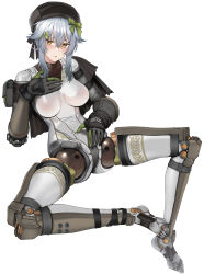 1girl android barefoot beret bow breasts brown_hat commentary doll_joints dushevnaya_(girls&#039;_frontline_2) english_commentary feet full_body girls&#039;_frontline girls&#039;_frontline_2:_exilium green_bow grey_hair hair_bow hat highres joints kitsune_udon_(qtsuneudon) ksvk_(girls&#039;_frontline) looking_at_viewer medium_hair simple_background sitting solo spread_legs toes white_background