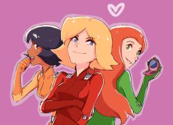 3girls alex_(totally_spies) black_hair blonde_hair blue_eyes bodysuit clover_(totally_spies) commentary compowder deathyatina green_bodysuit green_eyes heart highres long_hair multiple_girls orange_hair purple_background red_bodysuit sam_(totally_spies) short_hair simple_background smile totally_spies upper_body whoop_catsuit yellow_bodysuit