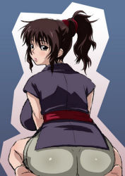00s 1girl ass barefoot basilisk_(manga) black_eyes blush breasts brown_hair female_focus gradient_background japanese_clothes large_breasts long_hair looking_back okoi ponytail sitting solo