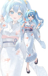 1girl absurdres animal_print arahashi_tabi black_sandals blue_eyes blue_hair fish_print floral_print full_body hairband highres japanese_clothes kimono long_hair long_sleeves looking_at_viewer mella_(mell_a12) obi open_mouth sandals sash simple_background smile standing standing_on_one_leg stellive teeth two_side_up upper_teeth_only virtual_youtuber white_background white_hairband white_kimono wide_sleeves