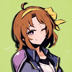 1girl absurdres anelace_elfead armor blue_jacket brown_hair collared_jacket commentary commission commissioner_name dated eiyuu_densetsu english_commentary green_background hair_ribbon hairband highres jacket looking_at_viewer medium_hair one_eye_closed pauldrons portrait purple_eyes ribbon rnna shirt shoulder_armor signature simple_background single_pauldron smile solo sora_no_kiseki white_shirt yellow_hairband yellow_ribbon