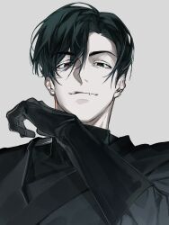 1boy alien_stage black_eyes black_gloves black_hair black_shirt cheng_yuan chinese_commentary closed_mouth commentary fang gloves highres ivan_(alien_stage) male_focus portrait red_pupils shirt short_hair simple_background solo very_short_hair