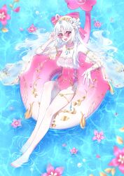 1girl ahoge bare_legs bare_shoulders barefoot bow breasts carlotta_(splashing_summer)_(wuthering_waves) carlotta_(wuthering_waves) casual_one-piece_swimsuit cleavage commentary detached_sleeves earrings english_commentary feet flamingo_innertube flower gold_hairband hair_bow hair_flower hair_ornament hairband heart heart-shaped_eyewear highleg highleg_one-piece_swimsuit highres jewelry legs long_hair looking_at_viewer medium_breasts naemi_fay necklace official_alternate_costume one-piece_swimsuit open_mouth parted_bangs pink-tinted_eyewear pink_bow pink_flower pink_one-piece_swimsuit sidelocks smile solo striped_bow sunglasses swimsuit tinted_eyewear toes water white_flower white_hair wuthering_waves