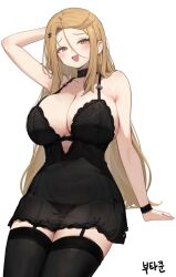 1girl arm_behind_head arm_up bare_shoulders black_choker black_nightgown black_thighhighs blonde_hair breasts choker cleavage commentary_request commission garter_straps hair_ornament hairclip highres korean_commentary large_breasts long_hair looking_at_viewer nightgown nogong open_mouth original second-party_source simple_background smile solo spaghetti_strap swept_bangs thighhighs very_long_hair white_background wristband yellow_eyes zettai_ryouiki