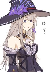 1girl ascot bare_shoulders black_choker black_dress black_hat breasts choker detached_sleeves disfiro03 dress flower grey_hair hat hat_flower herta_(honkai:_star_rail) highres honkai:_star_rail honkai_(series) jewelry long_hair long_sleeves necklace parted_lips purple_eyes simple_background small_breasts solo strapless strapless_dress the_herta_(honkai:_star_rail) upper_body very_long_hair white_ascot white_background witch_hat
