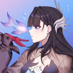 1girl absurdres black_hair blue_background blue_eyes blunt_bangs breasts cleavage earrings fish gloves gradient_background hair_ornament hairclip highres honkai:_star_rail honkai_(series) hysilens_(honkai:_star_rail) jewelry long_sleeves pinkuma purple_background red_gloves shrug_(clothing) solo upper_body
