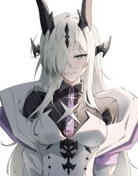 1girl 3543045829 arknights black_horns chinese_commentary commentary dragon_girl dragon_horns green_eyes hair_over_one_eye horns long_hair multiple_horns necrass_(arknights) simple_background smile solo upper_body white_background white_hair