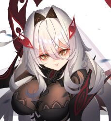 1girl breasts closed_mouth commentary_request eye_hair_ornament eye_symbol genshin_impact grey_hair hair_between_eyes hair_intakes highres large_breasts long_hair punco_(kdfg2577) ronova_(genshin_impact) simple_background smile solo symbol-shaped_pupils very_long_hair white_background yellow_eyes