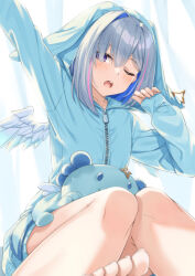 1girl alternate_costume amane_kanata arm_up blue_hair blue_pajamas commentary_request grey_hair hololive hood hooded_pajamas legs long_sleeves miri_(ago550421) multicolored_hair one_eye_closed open_mouth pajamas pink_hair purple_eyes sitting solo toenails toes virtual_youtuber white_wings wings yawning zipper
