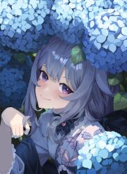 1girl absurdres animal_print black_bow blue_kimono blush bow butterfly_print center-flap_bangs closed_mouth commentary double-parted_bangs flower frilled_kimono frilled_sleeves frills gem grey_hair hair_bow hair_flaps hair_ribbon highres hololive hololive_english hydrangea japanese_clothes jewel_under_eye kimono koseki_bijou koseki_bijou_(new_year) looking_at_viewer no_headwear official_alternate_costume official_alternate_hairstyle print_kimono purple_eyes purple_gemstone purple_kimono revilol ribbon sidelocks smile solo surrounded_by_flowers symbol-only_commentary virtual_youtuber wide_sleeves