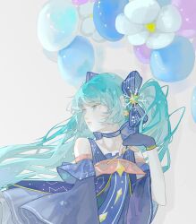 1girl aqua_eyes aqua_hair balloon bare_shoulders blue_bow blue_choker blue_dress blue_sleeves bow bow_choker chinese_commentary choker closed_mouth collarbone commentary_request conductor_baton detached_sleeves dress earrings eyelashes floating_hair flower_balloon frilled_dress frills grey_background hair_bow hair_ornament hatsune_miku highres holding_baton jewelry lips long_hair long_sleeves looking_to_the_side musical_note musical_note_print pink_lips pointy_nose sleeveless sleeveless_dress snowflake_hair_ornament solo star_(symbol) star_earrings star_hair_ornament striped_bow striped_choker treble_clef twintails upper_body very_long_hair vocaloid wide_sleeves yellow_brooch yuan_a_zi_a yuki_miku yuki_miku_(2017)