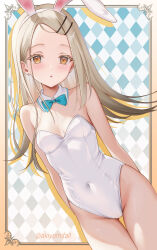 1girl akiei animal_ear_hairband animal_ears aqua_bow aqua_bowtie blonde_hair bow bowtie breasts checkered_background cowboy_shot detached_collar fake_animal_ears gakuen_idolmaster gradient_hair grey_hair hair_ornament hairband hairclip highres idolmaster leotard long_hair looking_at_viewer multicolored_hair orange_eyes playboy_bunny rabbit_ears shinosawa_hiro small_breasts solo strapless strapless_leotard thigh_gap white_leotard