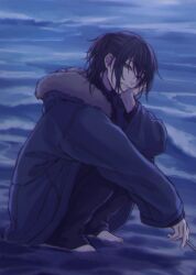 1boy barefoot black_hair black_pants blue_jacket cigarette closed_mouth commentary_request earrings from_side full_body fur-trimmed_hood fur_trim hair_between_eyes half_updo hand_on_own_face highres holding holding_cigarette hood hooded_jacket in_water jacket jewelry looking_at_viewer male_focus medium_hair moxamog ocean original outdoors pants ponytail purple_eyes solo squatting stud_earrings toes