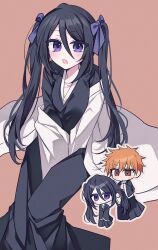 1boy 1girl black_hair black_hakama black_kimono bleach bow chibi g_ieep hair_bow hakama hand_in_another&#039;s_hair highres japanese_clothes kimono kuchiki_rukia kurosaki_ichigo long_hair open_mouth orange_eyes orange_hair purple_eyes shihakusho sitting spiked_hair twintails