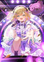 1girl blonde_hair breasts center_frills dress_ribbon frills green_ribbon highres holding holding_microphone kurumi_noah large_breasts microphone multicolored_hair official_art on_one_knee open_mouth purple_hair purple_shirt purple_skirt reaching reaching_towards_viewer ribbon sample_watermark satoupote scrunchie shirt short_sleeves skirt smile solo stage stage_lights teeth upper_teeth_only virtual_youtuber vspo! watermark wrist_scrunchie