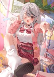 1girl black_hair black_shoes bow bowtie collared_shirt fang grey_hair gyaru_v hair_ornament highres hololive indoors jacket jinbei_(user_tpny4757) loafers long_hair long_sleeves looking_at_viewer multicolored_hair one_eye_closed open_clothes open_jacket open_mouth pink_bow pink_bowtie pink_jacket red_eyes red_skirt sakamata_chloe sakamata_chloe_(gyarumata) school_uniform shirt shoes sitting skirt socks solo streaked_hair v virtual_youtuber white_shirt white_socks x_hair_ornament