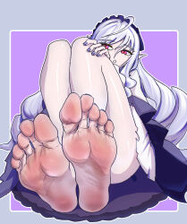 1girl barefoot feet hand_on_own_knee highres lei_abu long_hair parted_lips pointy_ears red_eyes soles toes vivian_(zenless_zone_zero) zenless_zone_zero