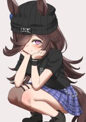 Rule 34 | 1girl, absurdres, animal ears, ankle boots, beanie, black boots, black hat, black shirt, blue flower, blue rose, blush, boots, brown hair, closed mouth, commentary, ears through headwear, elbows on knees, factory314, flower, grey background, grey thighhighs, hair over one eye, half-closed eyes, hands on own face, hat, hat flower, highres, horse ears, horse girl, horse tail, logo, long hair, looking at viewer, miniskirt, official alternate costume, plaid clothes, plaid skirt, pleated skirt, purple skirt, rice shower (boc&#039;z we\n) (umamusume), rice shower (umamusume), rose, shirt, short sleeves, simple background, single thighhigh, skirt, smile, solo, t-shirt, tail, thighhighs, umamusume, wristband