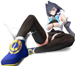 1girl absurdres black_hair black_thighhighs blue_bow blue_eyes blue_gemstone bow breasts clothing_cutout detached_sleeves gem grey_sleeves hair_intakes heart-shaped_gem highres hololive hololive_english knee_up large_breasts ouro_kronii ouro_kronii_(1st_costume) shirt simple_background solo spicyyrum thighhighs underboob_cutout virtual_youtuber white_background white_shirt