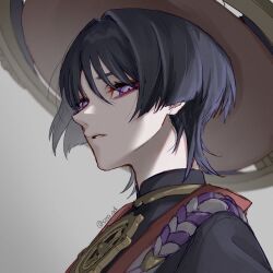 1boy absurdres bishounen black_bodysuit black_hair black_kimono black_sleeves blunt_ends bodysuit eyelashes eyeliner eyeshadow genshin_impact gold grey_background hair_intakes hat highres japanese_clothes jewelry jingasa juban kimono makeup male_focus mandarin_collar mitsudomoe_(shape) neck_ring parted_lips portrait purple_eyes purple_rope red_eyeliner red_eyeshadow red_hat red_kimono ritsuka_mash rope scaramouche_(genshin_impact) shimenawa solo tomoe_(symbol) twitter_username white_mouth white_rope wispy_bangs