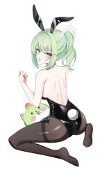 1girl absurdres animal_ears ass backless_leotard bare_arms bare_back bare_shoulders black_leotard blue_eyes breasts brown_pantyhose chico_(yuzuha_riko) commentary fake_animal_ears fake_tail from_behind green_hair hair_ornament highres korean_commentary leotard long_hair looking_at_viewer looking_back median_furrow medium_breasts multicolored_eyes no_shoes open_mouth pantyhose playboy_bunny purple_eyes rabbit_ears side_ponytail simple_background sitting soles solo stellive tail thighband_pantyhose two-tone_eyes v-shaped_eyebrows virtual_youtuber wariza white_background yt9676 yuzuha_riko