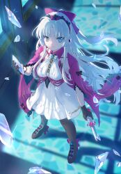 1girl absurdres ahoge aqua_eyes black_boots black_gloves boots bow breasts carlotta_(wuthering_waves) closed_mouth commentary crystal dress earrings from_above glint gloves grey_hair gun hair_bow hairband high_heel_boots high_heels highres holding holding_crystal holding_gun holding_weapon indoors iria_25 jacket jewelry long_hair looking_at_viewer parted_bangs pink_bow pink_hairband pink_jacket sidelocks small_breasts smile solo weapon white_dress wuthering_waves