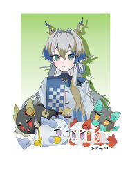 1girl annotated arknights blonde_hair blue_hair blue_jacket blush border chongyue_(arknights) closed_mouth commentary cropped_torso dated dragon_bubble_(arknights) dragon_girl dragon_horns dusk_(arknights) gradient_background green_background grey_hair grey_jacket hair_between_eyes hair_intakes highres horns jacket lawson ling_(arknights) long_hair looking_at_viewer multicolored_hair nian_(arknights) pointy_ears roi_423 shu_(arknights) smile solo twitter_username watermark white_border