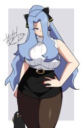 1girl alternate_costume alternate_hairstyle bare_arms belt black_bow black_skirt blue_eyes blue_hair bow breasts brown_pantyhose earrings floating_earring hair_bow hand_on_own_hip highres holding_case jewelry karen_(pokemon) large_breasts long_hair mituyota_76 multiple_hair_bows nintendo pantyhose parted_bangs pencil_skirt poke_ball poke_ball_(basic) pokemon pokemon_hgss ponytail sidelocks skirt sleeveless sleeveless_sweater sphere_earrings sweater turtleneck turtleneck_sweater wavy_hair white_sweater