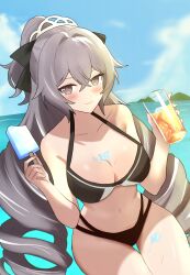 1girl absurdres alternate_costume bikini black_bikini blue_sky blush breasts bronya_zaychik bronya_zaychik_(silverwing:_n-ex) cleavage commentary drill_hair drink food grey_eyes grey_hair highres holding holding_drink holding_food holding_popsicle honkai_(series) honkai_impact_3rd large_breasts long_hair looking_at_viewer navel ocean outdoors popsicle sky smile solo stomach swimsuit thighs tiara twin_drills very_long_hair yue_kanade