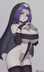 1girl alternate_costume bandeau black_thighhighs blush breasts cleavage commentary cowboy_shot dc_comics detached_sleeves forehead_jewel grey_background habit highres hioyami large_breasts long_sleeves looking_at_viewer navel own_hands_together parted_lips partially_visible_vulva purple_eyes purple_hair raven_(dc) short_hair simple_background solo standing steepled_fingers stomach teen_titans thighhighs thighs underboob