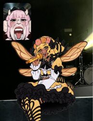 2girls absurdres au_ra concert crop_top dark-skinned_female dark_skin drill_hair drum drum_set fan_screaming_at_madison_beer_(meme) fangs final_fantasy final_fantasy_xiv flower frilled_skirt frilled_sleeves frills hair_flower hair_ornament head_wreath heterochromia highres holding holding_microphone honey_b._lovely horns insect_wings instrument meme microphone multiple_girls music open_mouth photo_background screaming singing sitting skirt stage thighhighs velmonair warrior_of_light_(ff14) wings