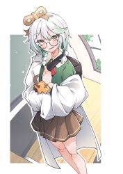 1girl absurdres airenif alternate_costume black_bag black_skirt blush braid cecilia_immergreen character_doll coat commentary_request doll doll_joints glasses green_eyes green_hair green_shirt grey_hair highres holding_strap hololive hololive_english joints lab_coat long_sleeves looking_at_viewer low_twintails medium_hair off_shoulder open_mouth pleated_skirt round_eyewear shirt skirt solo twin_braids twintails virtual_youtuber white_coat